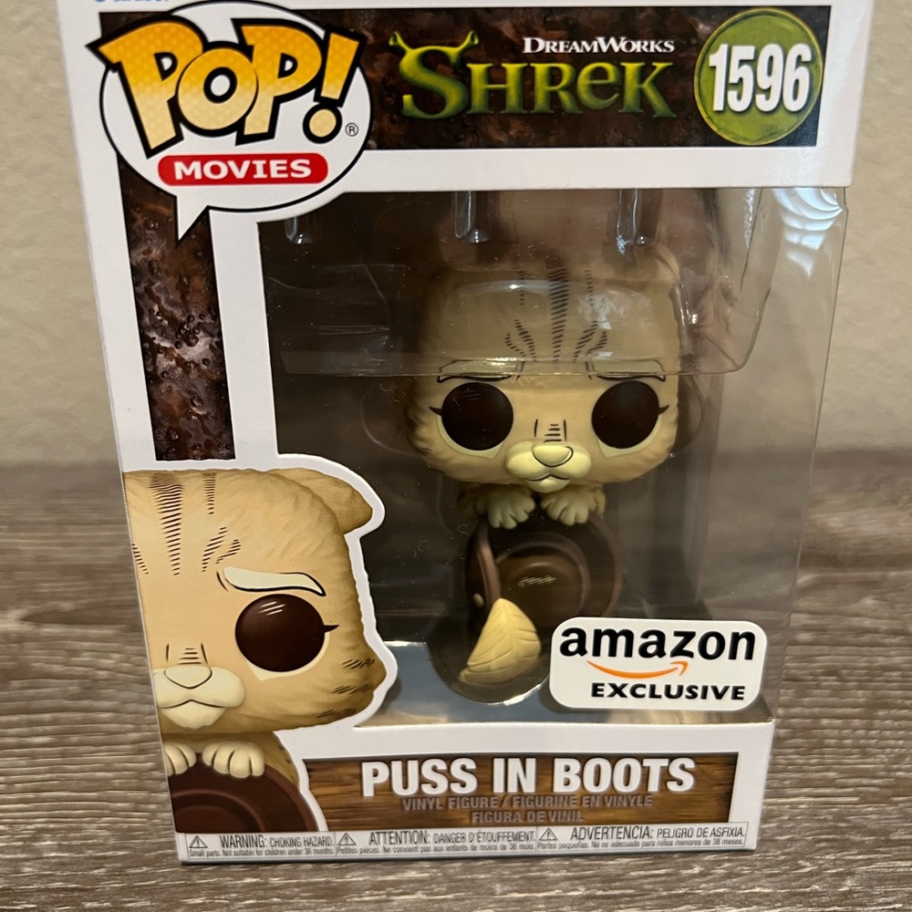 Funko Puss in Boots Exclusive Figure collectible Shrek movie fan! NEW